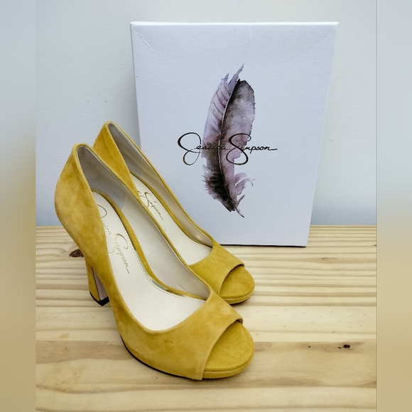 JESSICA SIMPSON Mustard Peep Toe Heels - Picture 1 of 5